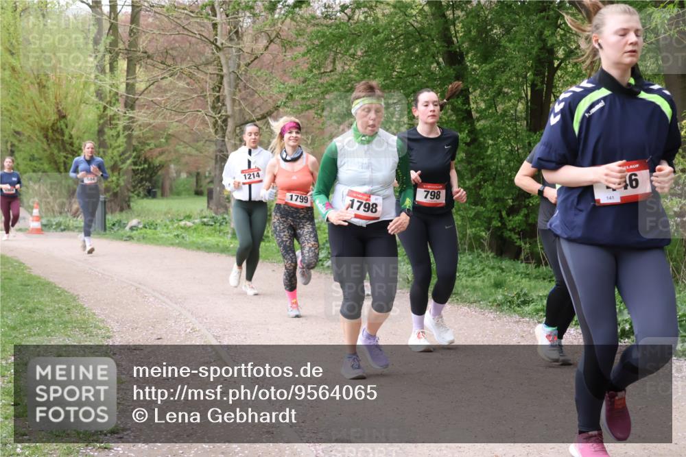 19.04.2026 - Hammer Lauf Lena Gebhardt http://msf.ph/oto/9564065 19.04.2026 10:15:56 Laufen 584, 1214, 1799, 46, 798, 141, 1798 meine-sportfotos.de