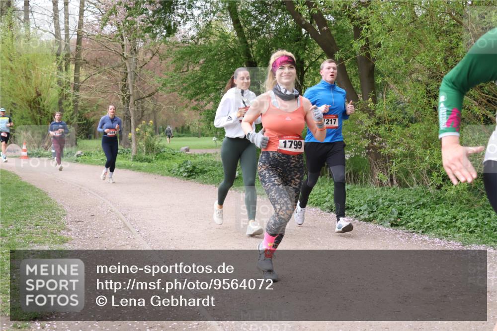 19.04.2026 - Hammer Lauf Lena Gebhardt http://msf.ph/oto/9564072 19.04.2026 10:15:58 Laufen 584, 16, 1799, 1217 meine-sportfotos.de