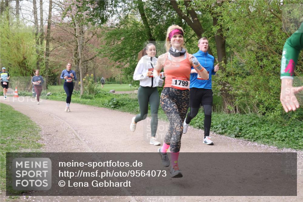 19.04.2026 - Hammer Lauf Lena Gebhardt http://msf.ph/oto/9564073 19.04.2026 10:15:58 Laufen 584, 304, 1799 meine-sportfotos.de