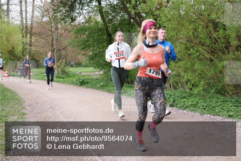 19.04.2026 - Hammer Lauf Lena Gebhardt http://msf.ph/oto/9564074 19.04.2026 10:15:58 Laufen 1214, 0, 1799 meine-sportfotos.de