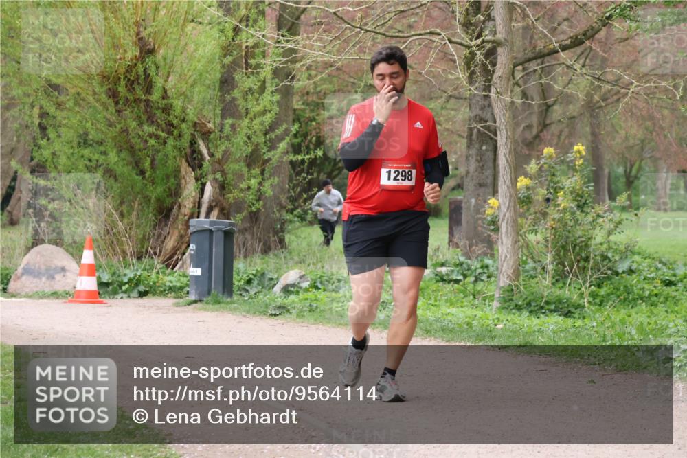 19.04.2026 - Hammer Lauf Lena Gebhardt http://msf.ph/oto/9564114 19.04.2026 10:16:30 Laufen 16, 1298 meine-sportfotos.de