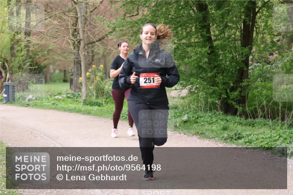19.04.2026 - Hammer Lauf Lena Gebhardt http://msf.ph/oto/9564198 19.04.2026 10:17:23 Laufen 16, 251 meine-sportfotos.de