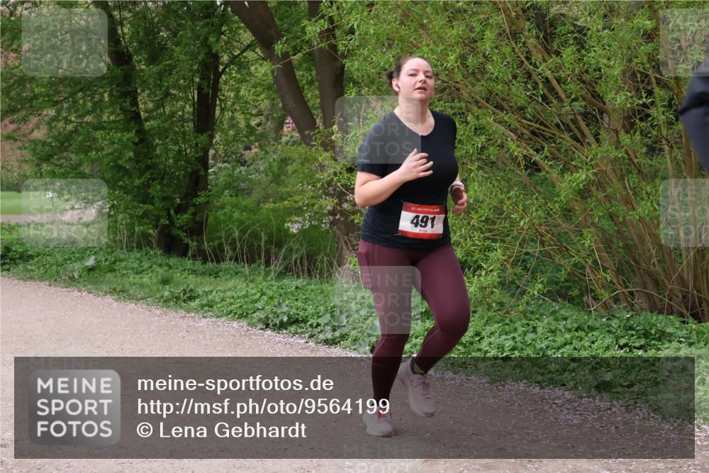 19.04.2026 - Hammer Lauf Lena Gebhardt http://msf.ph/oto/9564199 19.04.2026 10:17:25 Laufen 16, 491 meine-sportfotos.de