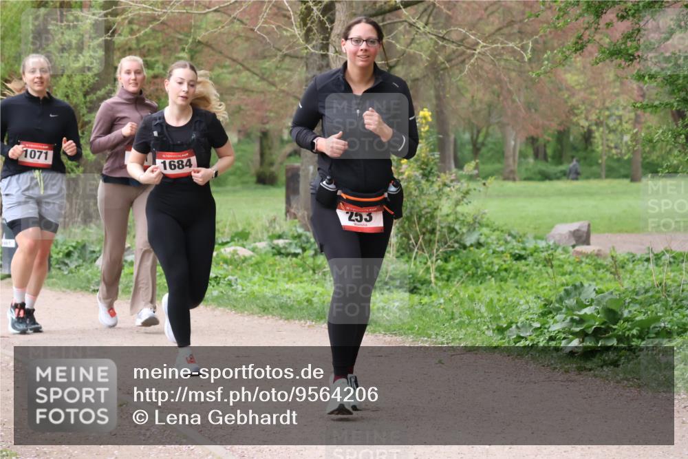 19.04.2026 - Hammer Lauf Lena Gebhardt http://msf.ph/oto/9564206 19.04.2026 10:17:31 Laufen 1071, 1684, 253 meine-sportfotos.de
