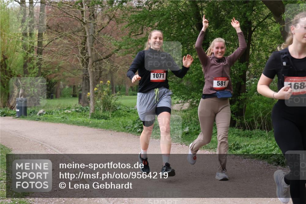 19.04.2026 - Hammer Lauf Lena Gebhardt http://msf.ph/oto/9564219 19.04.2026 10:17:36 Laufen 16, 1071, 16, 581, 16, 68 meine-sportfotos.de