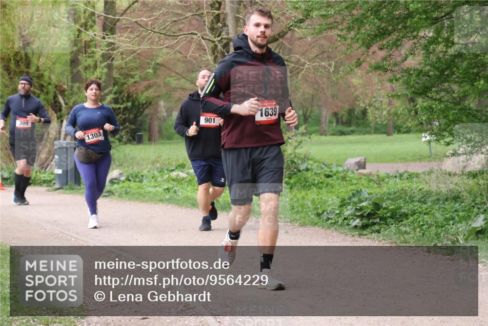 19.04.2026 - Hammer Lauf Lena Gebhardt http://msf.ph/oto/9564229 19.04.2026 10:17:41 Laufen 309, 1303, 901, 6, 1639 meine-sportfotos.de