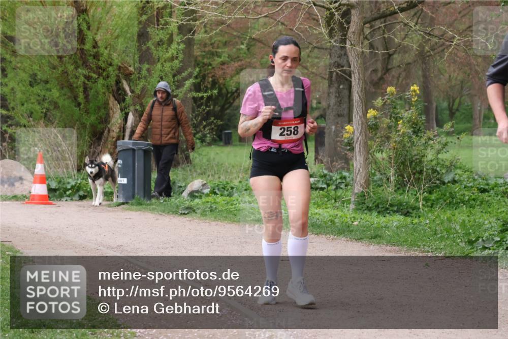 19.04.2026 - Hammer Lauf Lena Gebhardt http://msf.ph/oto/9564269 19.04.2026 10:18:13 Laufen 16, 258 meine-sportfotos.de