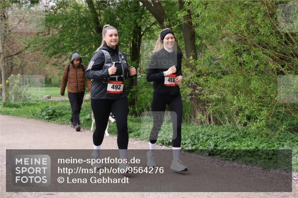 19.04.2026 - Hammer Lauf Lena Gebhardt http://msf.ph/oto/9564276 19.04.2026 10:18:26 Laufen 16, 492, 493 meine-sportfotos.de