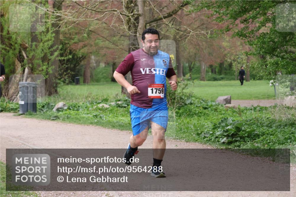 19.04.2026 - Hammer Lauf Lena Gebhardt http://msf.ph/oto/9564288 19.04.2026 10:18:39 Laufen 16, 1759 meine-sportfotos.de