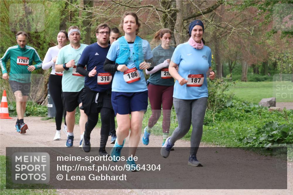 19.04.2026 - Hammer Lauf Lena Gebhardt http://msf.ph/oto/9564304 19.04.2026 10:19:00 Laufen 1767, 310, 186, 21, 187 meine-sportfotos.de