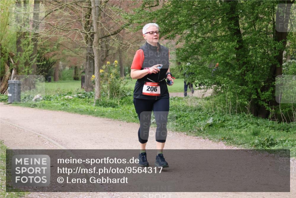 19.04.2026 - Hammer Lauf Lena Gebhardt http://msf.ph/oto/9564317 19.04.2026 10:19:08 Laufen 206 meine-sportfotos.de