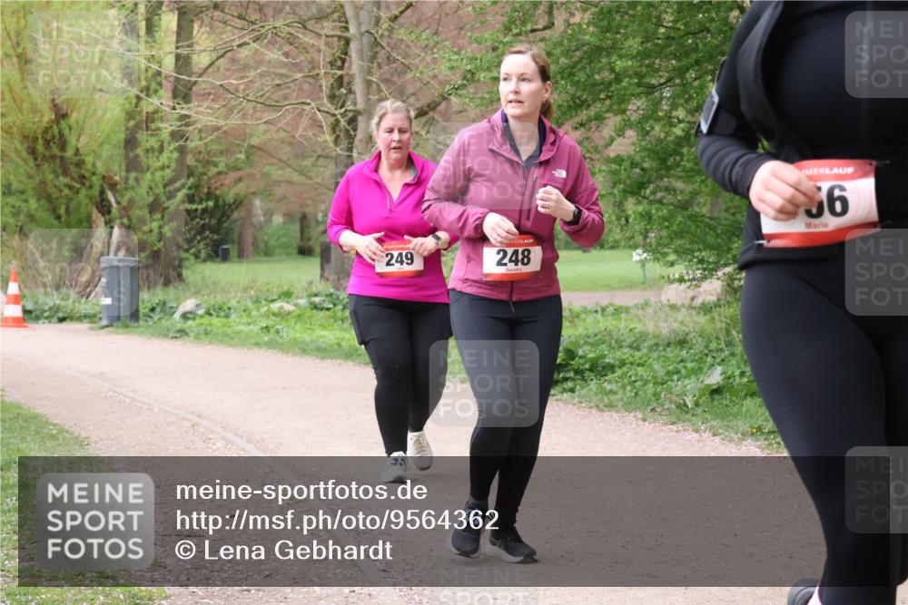 19.04.2026 - Hammer Lauf Lena Gebhardt http://msf.ph/oto/9564362 19.04.2026 10:19:58 Laufen 249, 248, 36 meine-sportfotos.de