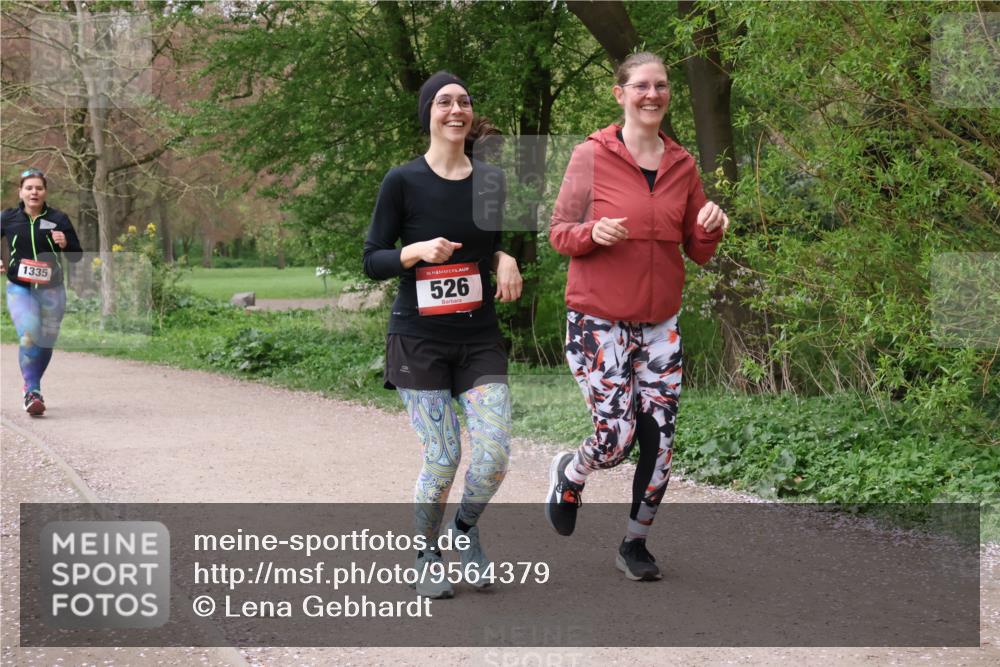 19.04.2026 - Hammer Lauf Lena Gebhardt http://msf.ph/oto/9564379 19.04.2026 10:20:15 Laufen 1335, 16, 526 meine-sportfotos.de