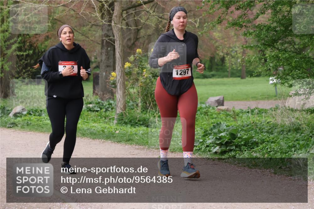 19.04.2026 - Hammer Lauf Lena Gebhardt http://msf.ph/oto/9564385 19.04.2026 10:20:39 Laufen 16, 16, 1297 meine-sportfotos.de