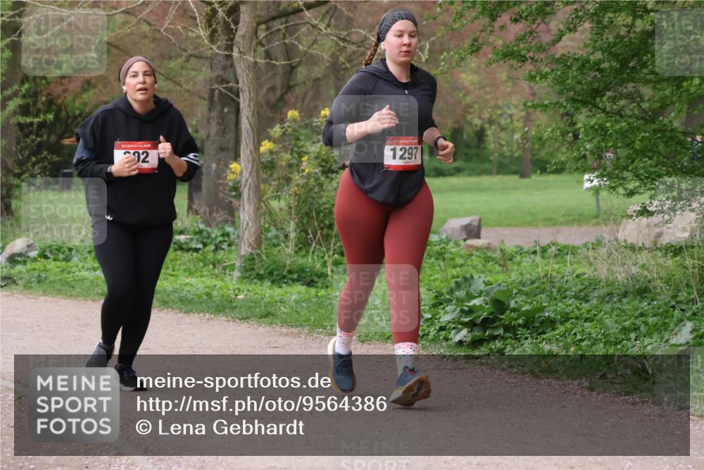 19.04.2026 - Hammer Lauf Lena Gebhardt http://msf.ph/oto/9564386 19.04.2026 10:20:39 Laufen 16, 202, 16, 1297 meine-sportfotos.de