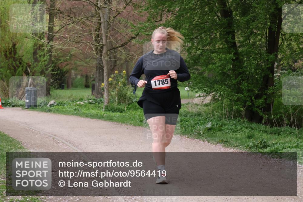 19.04.2026 - Hammer Lauf Lena Gebhardt http://msf.ph/oto/9564419 19.04.2026 10:21:20 Laufen 6, 1785 meine-sportfotos.de