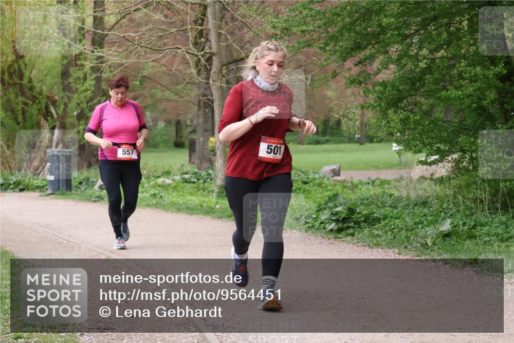 19.04.2026 - Hammer Lauf Lena Gebhardt http://msf.ph/oto/9564451 19.04.2026 10:22:15 Laufen 557, 16, 501 meine-sportfotos.de