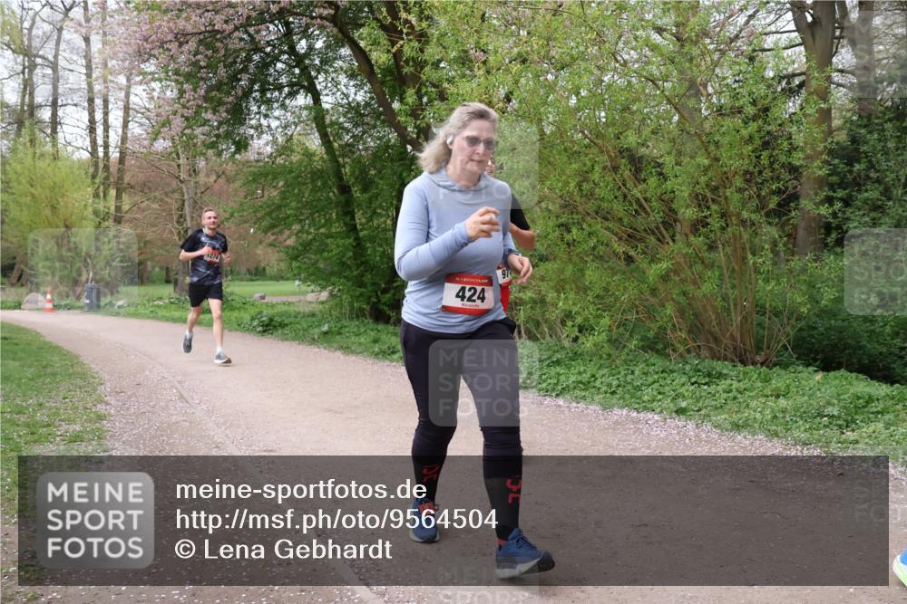 19.04.2026 - Hammer Lauf Lena Gebhardt http://msf.ph/oto/9564504 19.04.2026 10:23:19 Laufen 1274, 16, 424 meine-sportfotos.de