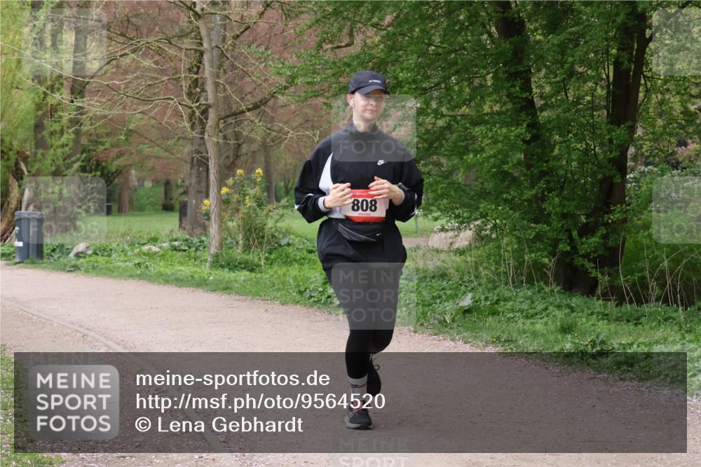 19.04.2026 - Hammer Lauf Lena Gebhardt http://msf.ph/oto/9564520 19.04.2026 10:23:51 Laufen 808 meine-sportfotos.de