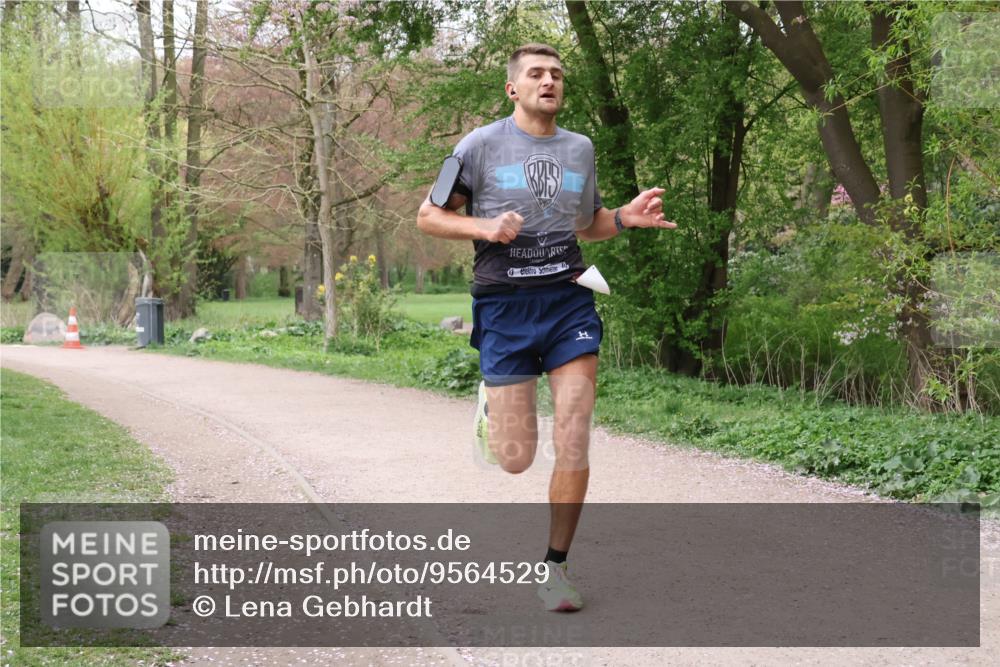 19.04.2026 - Hammer Lauf Lena Gebhardt http://msf.ph/oto/9564529 19.04.2026 10:24:06 Laufen  meine-sportfotos.de