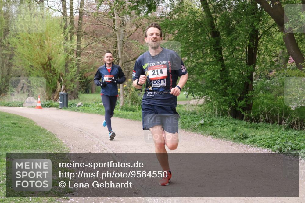 19.04.2026 - Hammer Lauf Lena Gebhardt http://msf.ph/oto/9564550 19.04.2026 10:25:50 Laufen 1190, 16, 214 meine-sportfotos.de