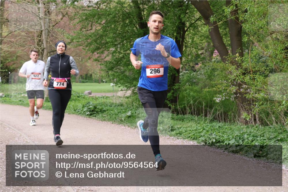19.04.2026 - Hammer Lauf Lena Gebhardt http://msf.ph/oto/9564564 19.04.2026 10:26:28 Laufen 922, 774, 16, 296 meine-sportfotos.de