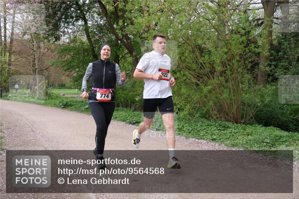 19.04.2026 - Hammer Lauf Lena Gebhardt http://msf.ph/oto/9564568 19.04.2026 10:26:30 Laufen 774, 922 meine-sportfotos.de