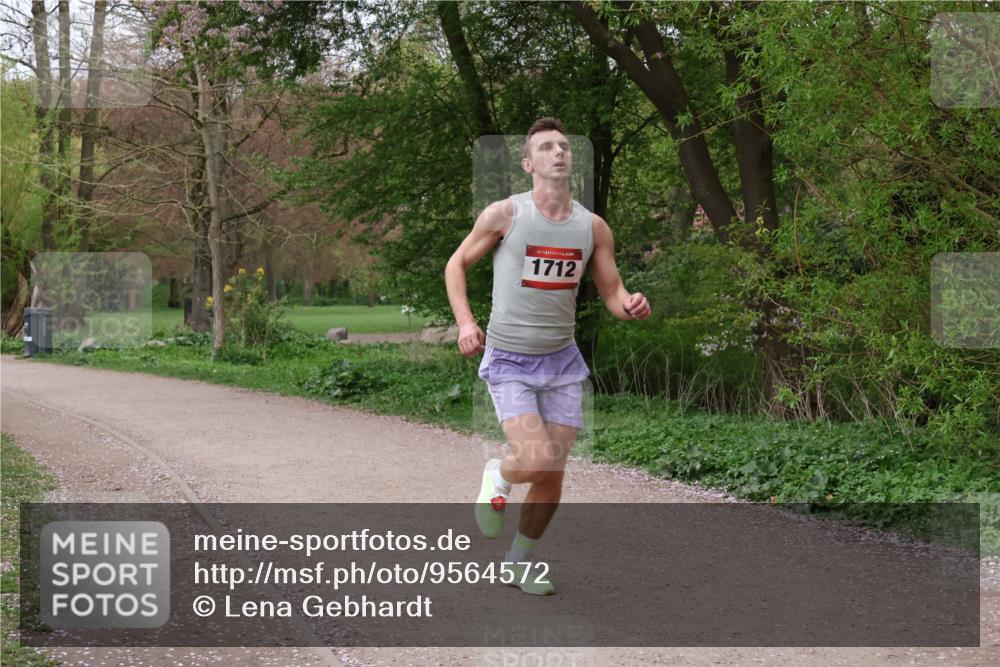 19.04.2026 - Hammer Lauf Lena Gebhardt http://msf.ph/oto/9564572 19.04.2026 10:26:50 Laufen 16, 1712 meine-sportfotos.de