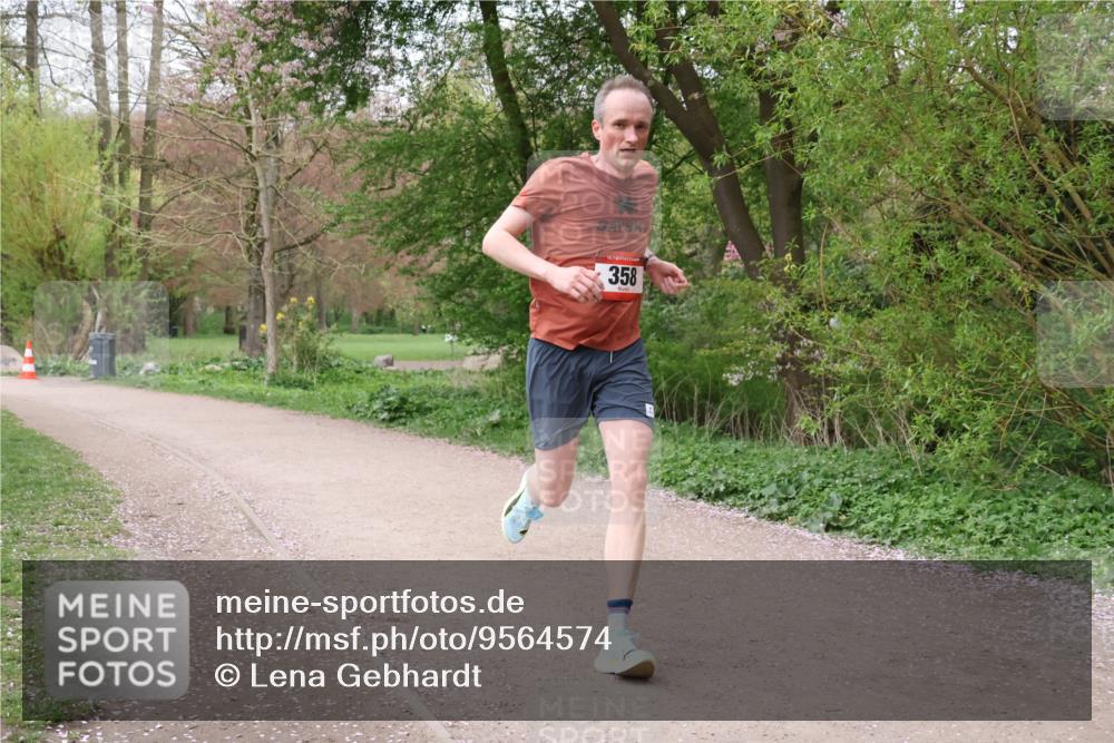 19.04.2026 - Hammer Lauf Lena Gebhardt http://msf.ph/oto/9564574 19.04.2026 10:26:56 Laufen 358 meine-sportfotos.de