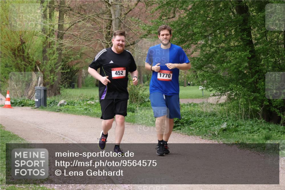 19.04.2026 - Hammer Lauf Lena Gebhardt http://msf.ph/oto/9564575 19.04.2026 10:27:37 Laufen 452, 1770 meine-sportfotos.de
