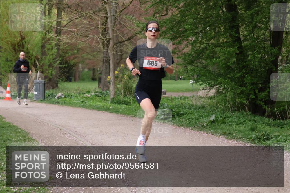 19.04.2026 - Hammer Lauf Lena Gebhardt http://msf.ph/oto/9564581 19.04.2026 10:27:43 Laufen 1093, 16, 685 meine-sportfotos.de