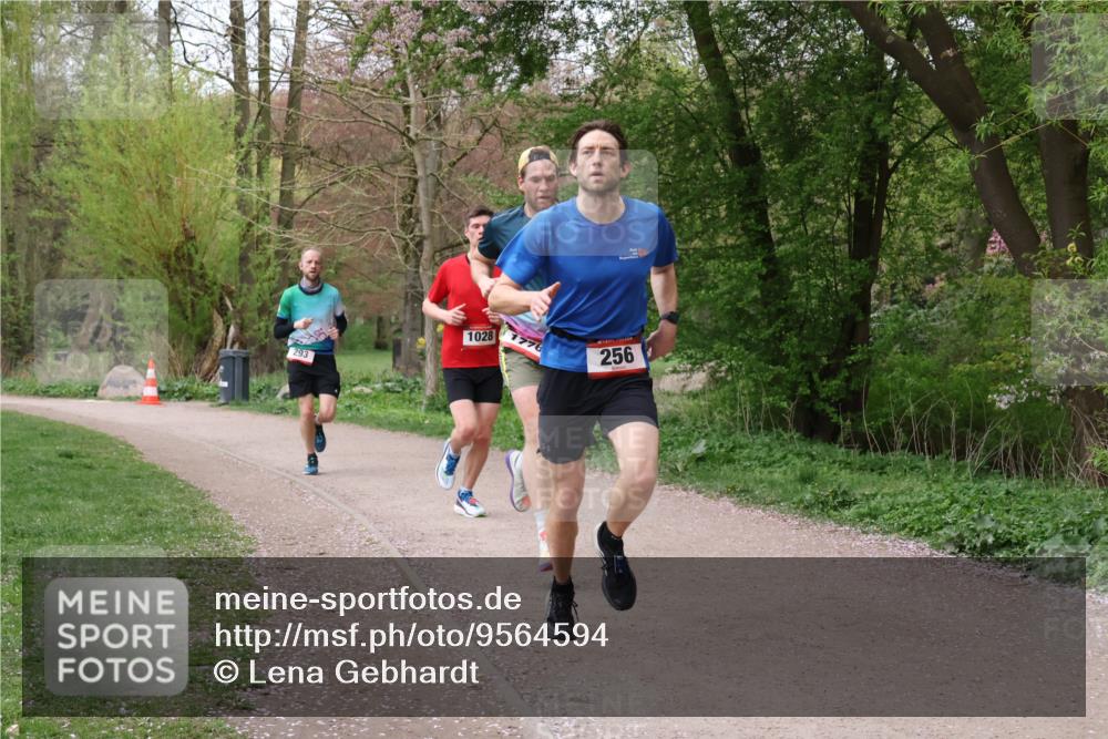 19.04.2026 - Hammer Lauf Lena Gebhardt http://msf.ph/oto/9564594 19.04.2026 10:28:19 Laufen 293, 1028, 1776, 256 meine-sportfotos.de