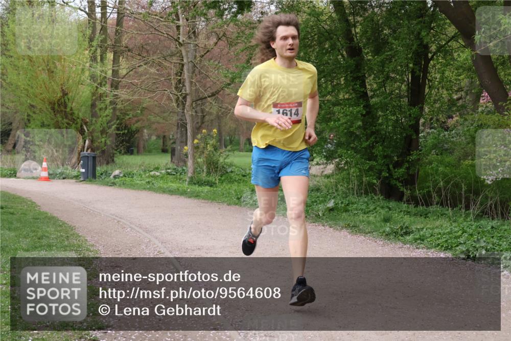 19.04.2026 - Hammer Lauf Lena Gebhardt http://msf.ph/oto/9564608 19.04.2026 10:28:42 Laufen 16, 1614 meine-sportfotos.de
