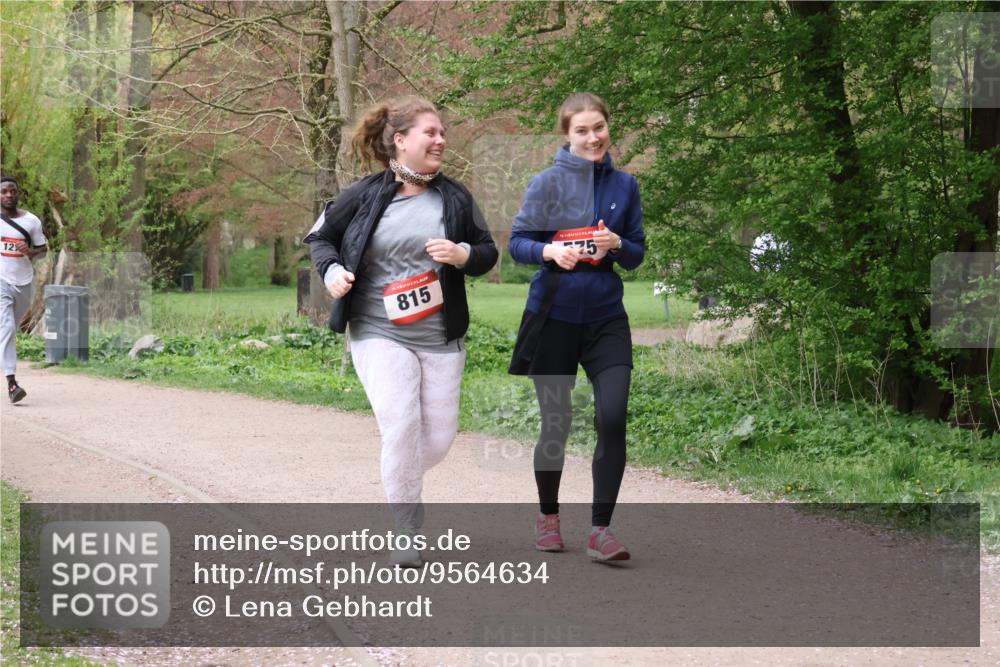 19.04.2026 - Hammer Lauf Lena Gebhardt http://msf.ph/oto/9564634 19.04.2026 10:30:35 Laufen 12, 16, 815, 75 meine-sportfotos.de