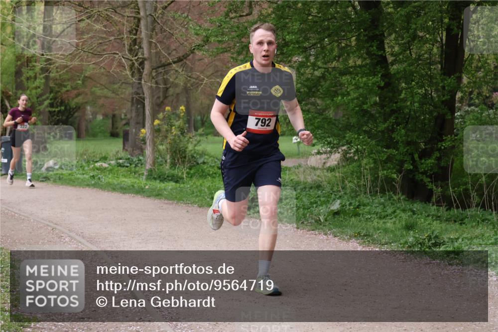 19.04.2026 - Hammer Lauf Lena Gebhardt http://msf.ph/oto/9564719 19.04.2026 10:33:20 Laufen 16, 792 meine-sportfotos.de