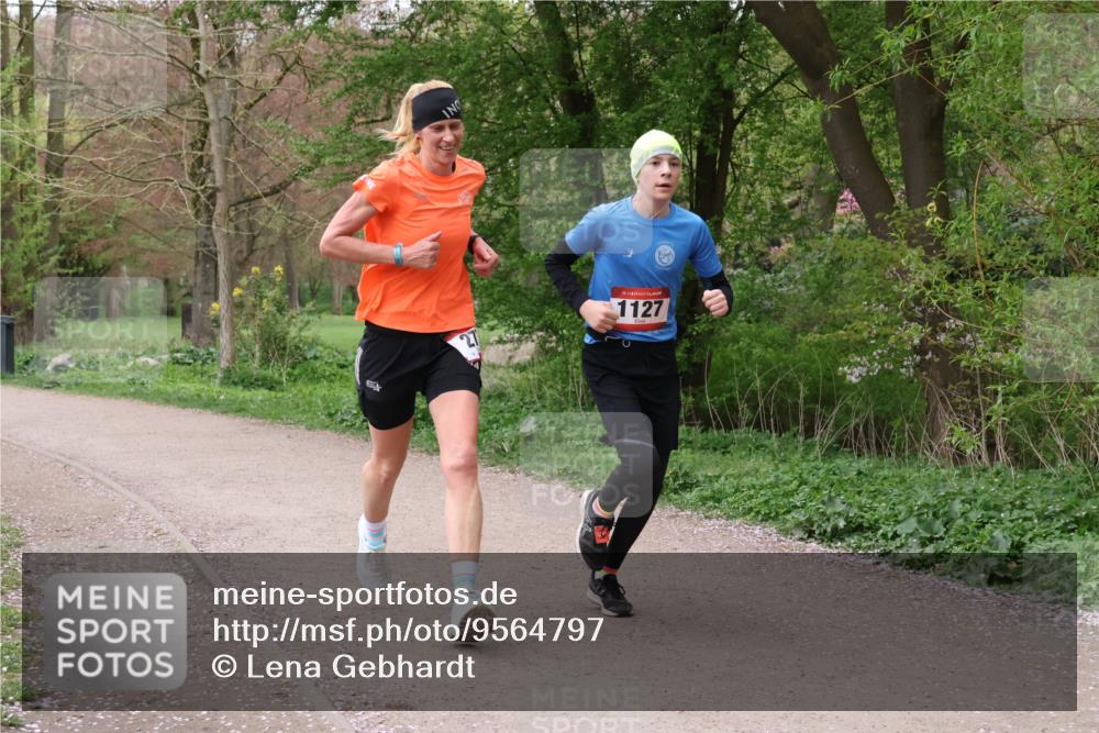 19.04.2026 - Hammer Lauf Lena Gebhardt http://msf.ph/oto/9564797 19.04.2026 10:35:37 Laufen 16, 1127 meine-sportfotos.de