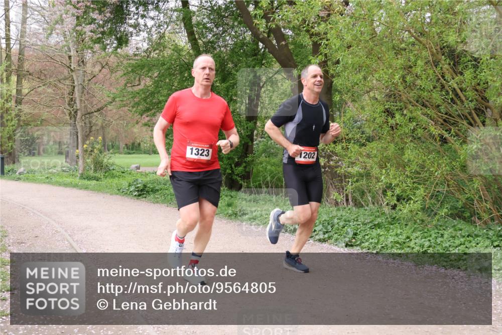 19.04.2026 - Hammer Lauf Lena Gebhardt http://msf.ph/oto/9564805 19.04.2026 10:35:56 Laufen 1323, 1202 meine-sportfotos.de