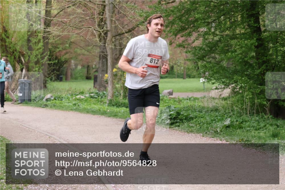 19.04.2026 - Hammer Lauf Lena Gebhardt http://msf.ph/oto/9564828 19.04.2026 10:36:53 Laufen 16, 812 meine-sportfotos.de