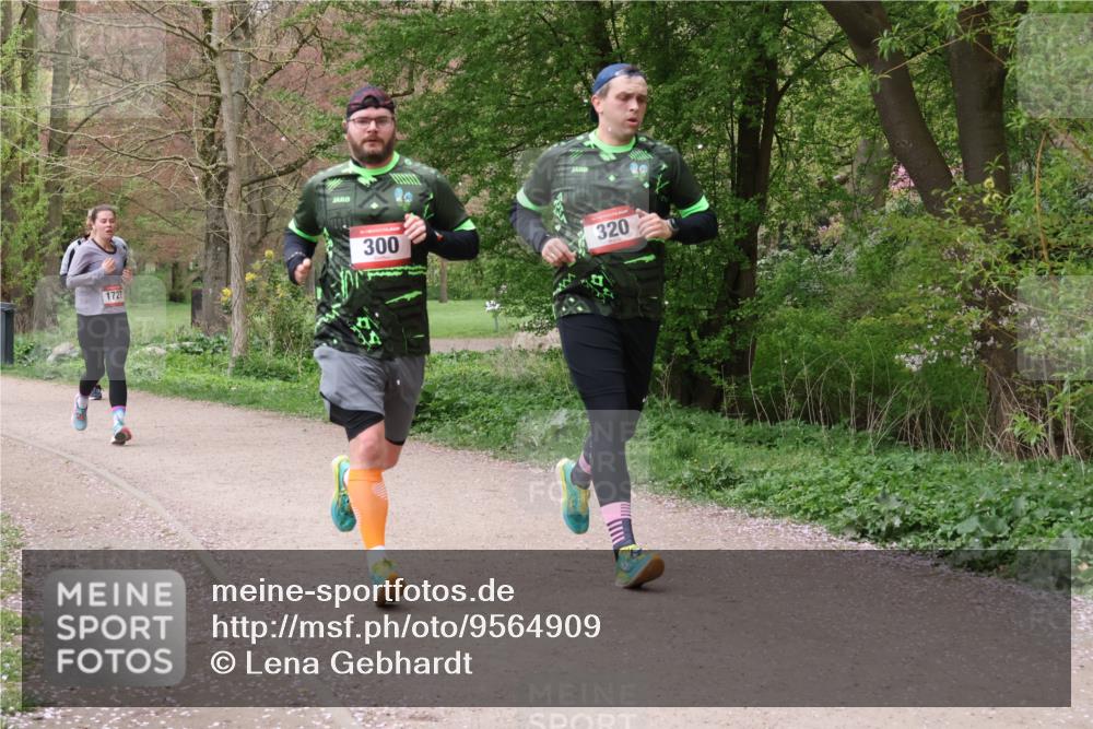 19.04.2026 - Hammer Lauf Lena Gebhardt http://msf.ph/oto/9564909 19.04.2026 10:39:40 Laufen 1727, 300, 320 meine-sportfotos.de
