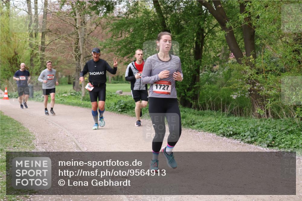 19.04.2026 - Hammer Lauf Lena Gebhardt http://msf.ph/oto/9564913 19.04.2026 10:39:43 Laufen 1727, 561, 323, 165 meine-sportfotos.de