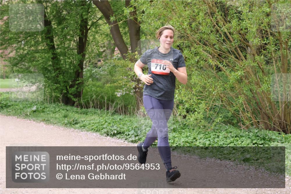 19.04.2026 - Hammer Lauf Lena Gebhardt http://msf.ph/oto/9564953 19.04.2026 10:40:46 Laufen 16, 710 meine-sportfotos.de