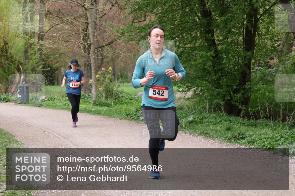 19.04.2026 - Hammer Lauf Lena Gebhardt http://msf.ph/oto/9564986 19.04.2026 10:41:17 Laufen 20, 20, 17, 16, 542 meine-sportfotos.de