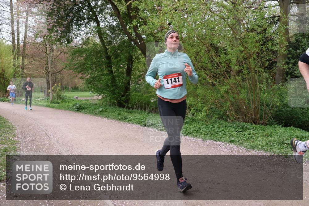 19.04.2026 - Hammer Lauf Lena Gebhardt http://msf.ph/oto/9564998 19.04.2026 10:41:28 Laufen 16, 1141 meine-sportfotos.de