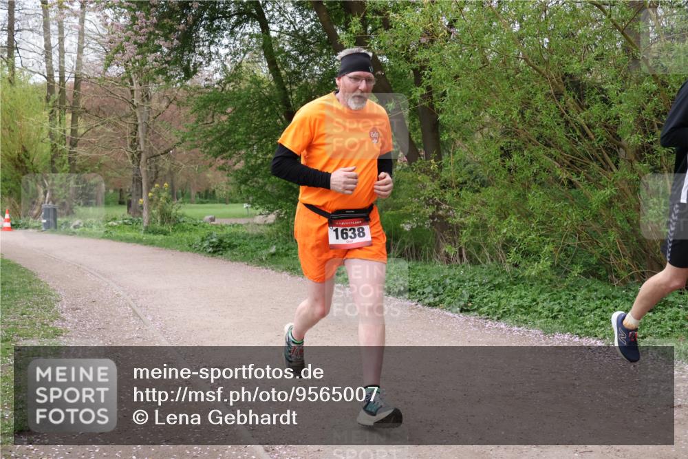 19.04.2026 - Hammer Lauf Lena Gebhardt http://msf.ph/oto/9565007 19.04.2026 10:41:35 Laufen 16, 1638 meine-sportfotos.de