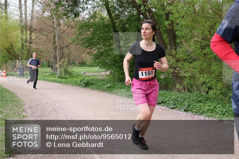 19.04.2026 - Hammer Lauf Lena Gebhardt http://msf.ph/oto/9565012 19.04.2026 10:41:46 Laufen 16, 1101 meine-sportfotos.de