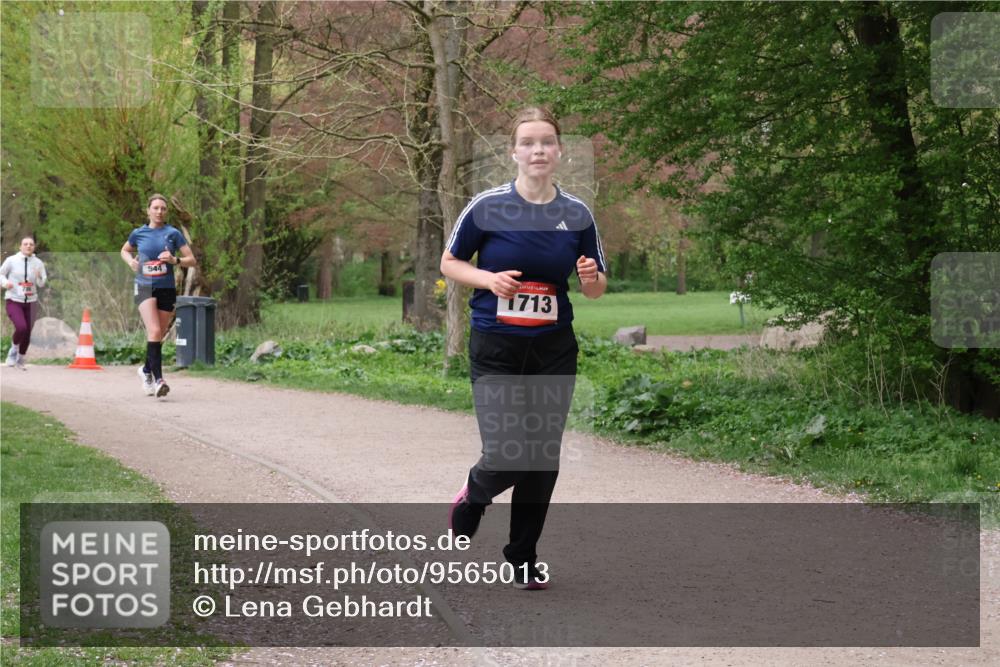 19.04.2026 - Hammer Lauf Lena Gebhardt http://msf.ph/oto/9565013 19.04.2026 10:41:48 Laufen 544, 1713 meine-sportfotos.de