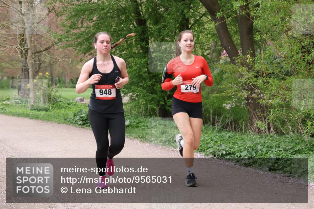 19.04.2026 - Hammer Lauf Lena Gebhardt http://msf.ph/oto/9565031 19.04.2026 10:41:59 Laufen 16, 948, 279 meine-sportfotos.de