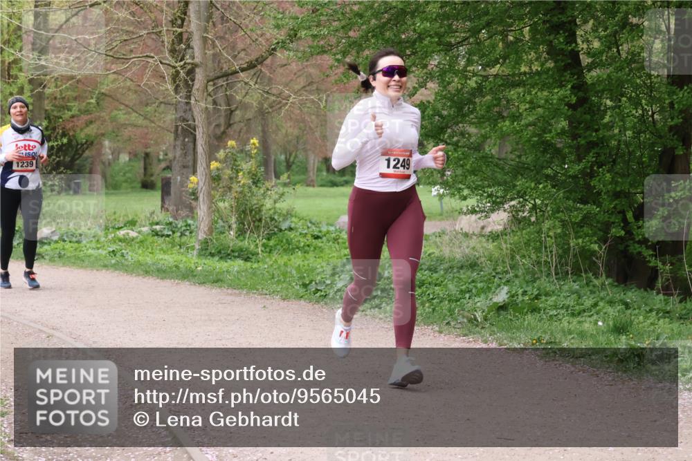 19.04.2026 - Hammer Lauf Lena Gebhardt http://msf.ph/oto/9565045 19.04.2026 10:42:08 Laufen 1239, 16, 1249 meine-sportfotos.de