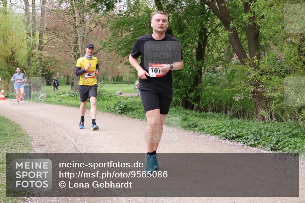19.04.2026 - Hammer Lauf Lena Gebhardt http://msf.ph/oto/9565086 19.04.2026 10:42:49 Laufen 941, 1623, 16, 107 meine-sportfotos.de