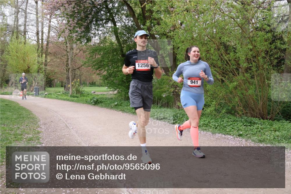 19.04.2026 - Hammer Lauf Lena Gebhardt http://msf.ph/oto/9565096 19.04.2026 10:42:56 Laufen 1256, 941 meine-sportfotos.de
